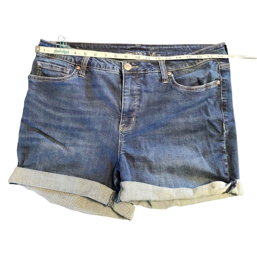Seven 7 Blue Jean Shorts Sz 16 Dark Denim Cuffed 4" Inseam Womens Weekend - Picture 3 of 7